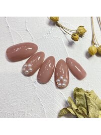 パールフラワーネイル