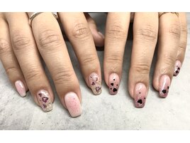ちぐはぐらぶりーネイル