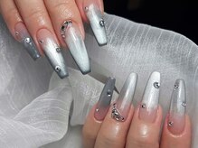 ピーチネイル 大塚(Peach Nail)/大人のカラーフレンチ×ストーン