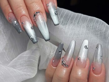 ピーチネイル 大塚(Peach Nail)/大人のカラーフレンチ×ストーン