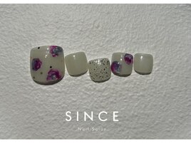 8月　foot monthly design