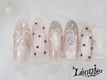 レオニー(Leonie)/ワンホンチェーンネイル