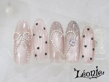 レオニー(Leonie)/ワンホンチェーンネイル