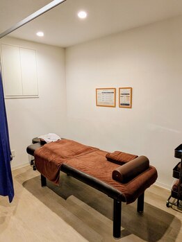 エーツー整体(AA SEITAI)/カーテン仕切りの半個室です