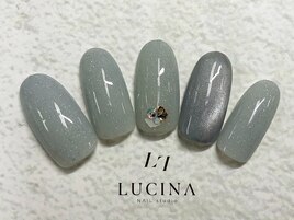 c-31 大人上品ラメブルーネイル