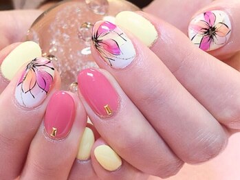 ネイルサロンオーパス(OPUS)/ピンク×イエロー☆大花柄