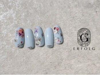 エアフォルク 銀座(ERFOLG)/爽やかブルーのフラワーネイル