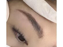 シュウ/ナチュラル眉毛