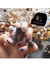 ピピランチェ(PIPIRANCHE)/ゴテゴテ個性派ネイル