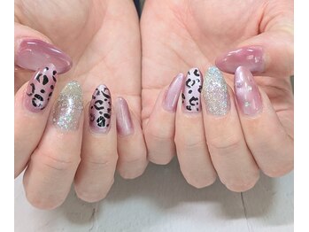 ユカリンゴ(Yukaringo)/秋ネイル★ちょこっとDesign