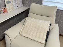 nailsalon RiTY|自爪育成専門(フィルイン・パラジェル)の雰囲気(リクライニングチェア完備◎)