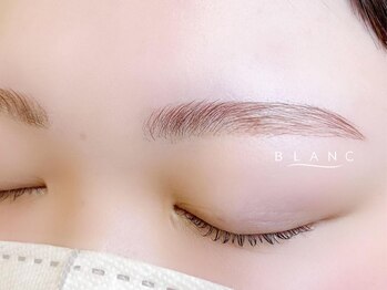 アイラッシュサロン ブラン 明石ビブレ店(Eyelash Salon Blanc)の写真/魅力を引き出す魔法の様なデザイン力に感動★黄金比×骨格×地眉を見極めすっぴんでも可愛い垢抜け美眉に!