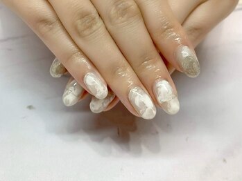 リベレ 福島店(LIBELLE)/ホワイトニュアンス/大理石風