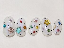 【初回オフ無料】キラキラネイル
