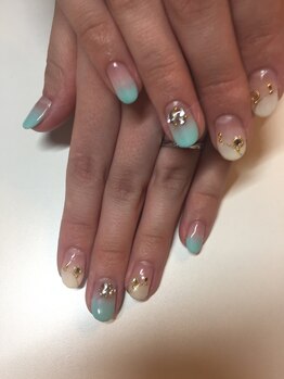 ラ シュシュ(La chou chou)/オーダーネイル