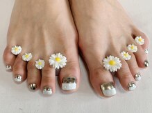 ミナネイル(mina-nail)/ミラーでシンプルでも華やか