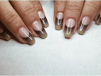 フランチェス(Frances)/逆グラデ on フレンチ