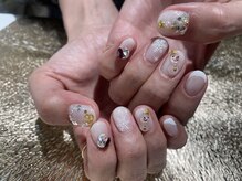 プロテア(protea)/ホワイトクリスマスネイル