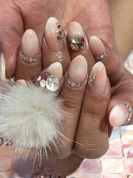 トータルサロン 白べぇーっ プラス/ファーネイル♪