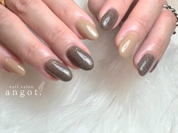 アンガット(angot.)/ブラウン×ベージュネイル