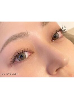 ナチュラル上品な目元にしたい