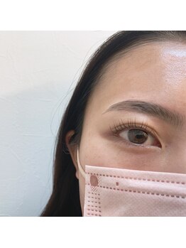 イードット(E.)/眉毛×まつげ