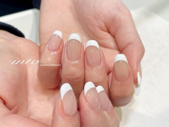 ネイルサロン イントゥ(into_)/カジュアルフレンチ シンプル