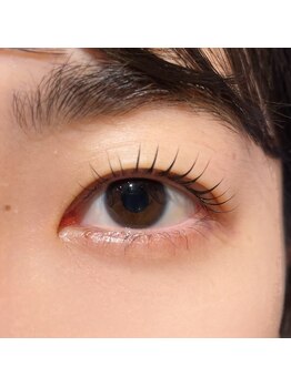 リスタ(Resta)の写真/【モチに定評あり新規ラッシュリフト（まつげパーマ）￥5800】ここで貴方のなりたい理想のデザインを実現〇