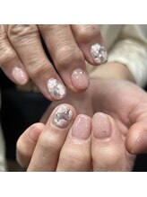 エムクチュール/薔薇ネイル