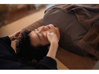 スラープ バイ はりきゅう院米山(slaap)/男性にもオススメ◎頬コルギ