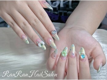 ランラン 池袋(RanRan)/幸運クローバーグラデ☆