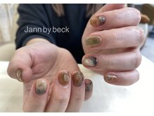 ジェンナ(Jann)/ニュアンスネイル/お持ち込み