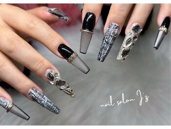 ネイルサロン イズ(nail salon I'z)の写真/《シンプル~個性派さんまで幅広く対応》キャラ、痛ネイル等の手描きアートが得意◎あなたの理想の指先に♪