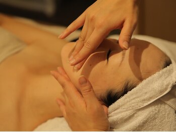 ユニバーサル(UNIVERSAL)/