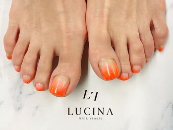 ネイルスタジオ ルキナ(LUCINA)/c-244 オレンジグラデーション