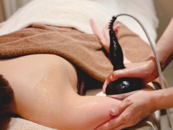 ミア(miiia)の写真/\その脂肪に速攻◎/気になる脂肪を"狙って分解"できる【脂肪分解ジェル】使用★今すぐ細くなりたい方に!