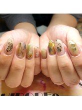 トータルサロン 白べぇーっ プラス/ニュアンスネイル