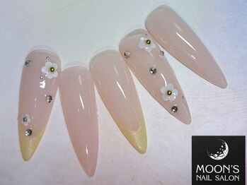 ムーンズ(Moon's)/