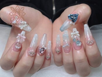ウメネイルスタジオ(UME NAIL STUDIO)/長さだしやり放題×つけ放題