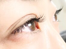 ラズル ダズル(RAZZLE DAZZLE)/濃すぎないのが今っぽい♪