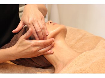 TKC 東京小顔センター五反田店/オリジナル「TKC式」小顔矯正