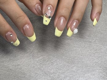 クレビア(CREVIA)/オリジナルカラーフレンチネイル