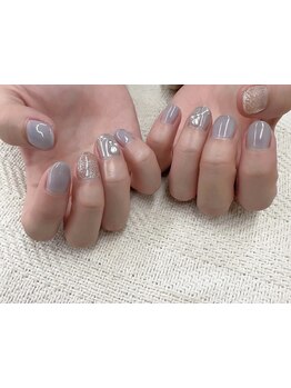 ショートネイルデザインが豊富