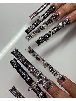 Eli Nails 新宿【エリネイルズ】《長さだし専門店/つけ放題/持ち込み/スカルプ》/スーパーロングネイル