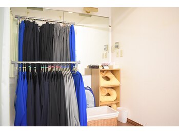 雑色カイロプラクティック整体院/更衣室