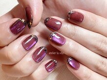 アトリエ ラビータ(atelier la vita)/マグネット×ラメフレンチ