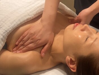 アスリ(asri)の写真/＜寒さや忙しさで張りつめていた身体と気持ちを、一度ゆっくりほどくご褒美ケアで安らぐひととき…＞