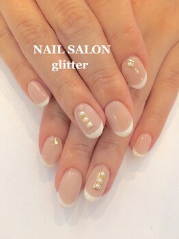 ネイルサロン グリッター(NAIL SALON glitter)/シンプルフレンチネイル