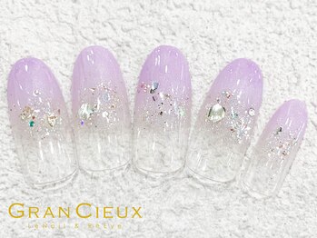 クアトログランシュ 青葉台(QUATRO×GranCieux)/ラメグラ×雪の結晶ネイル