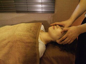 アルバローザ(ALBAROSA)/お顔まわりがスッキリ♪